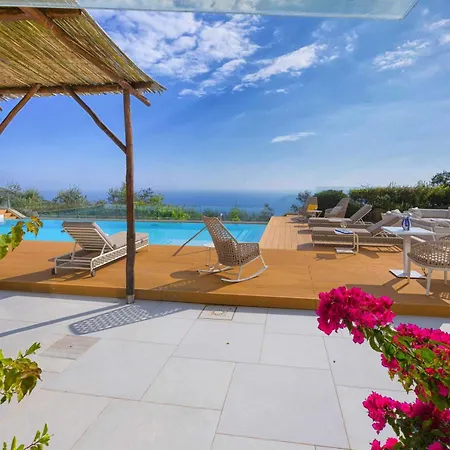 - Hermes Villa