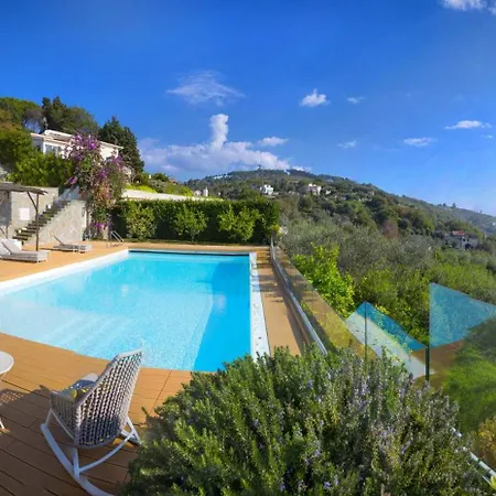- Hermes Villa Sant'Agata sui due Golfi